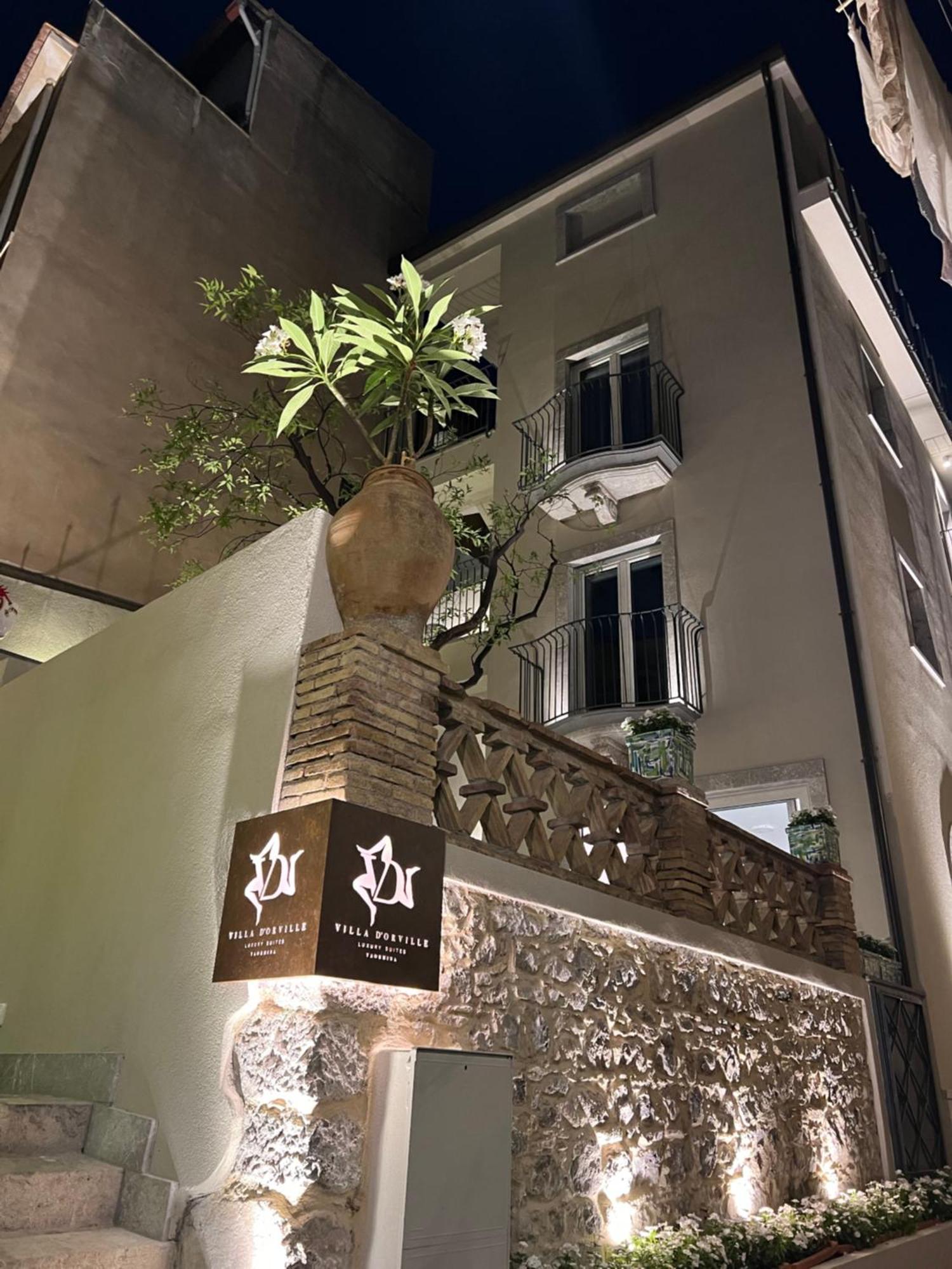 Villa D'Orville Luxury Suites Таормина Экстерьер фото
