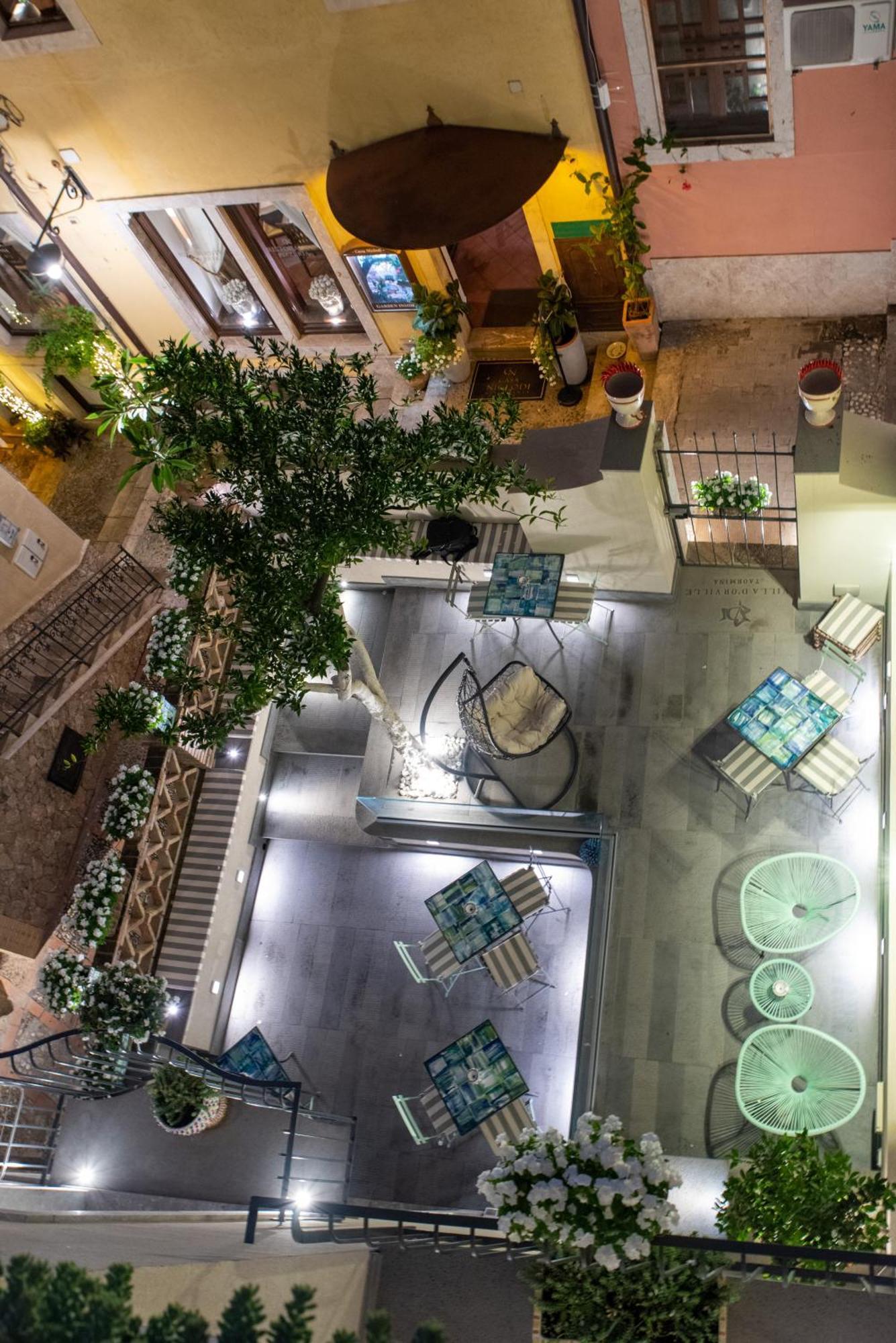 Villa D'Orville Luxury Suites Таормина Экстерьер фото