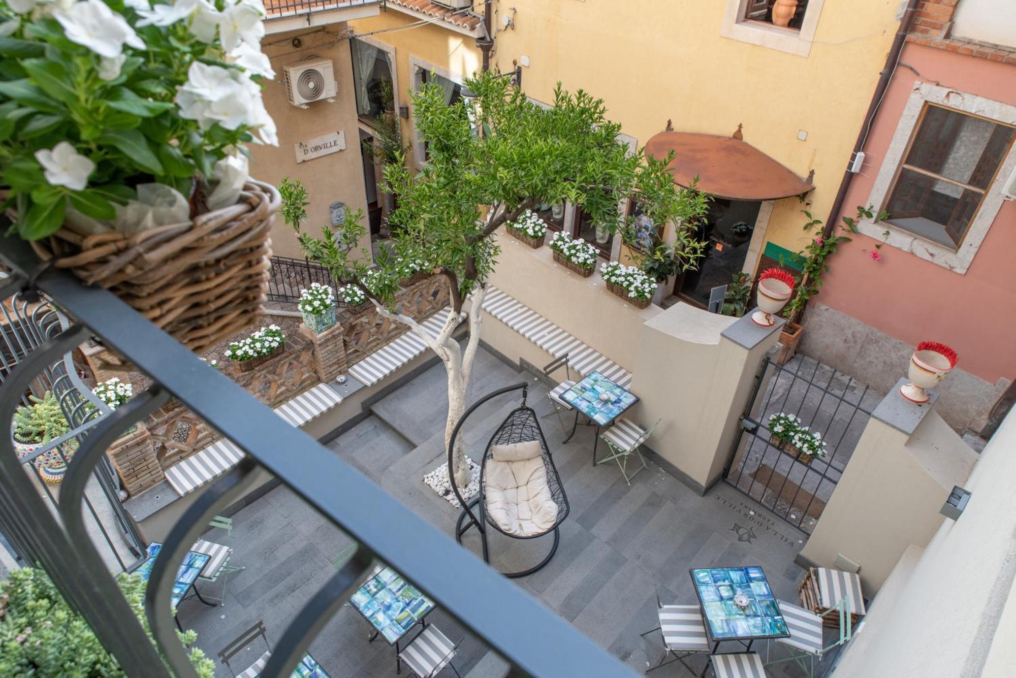 Villa D'Orville Luxury Suites Таормина Экстерьер фото
