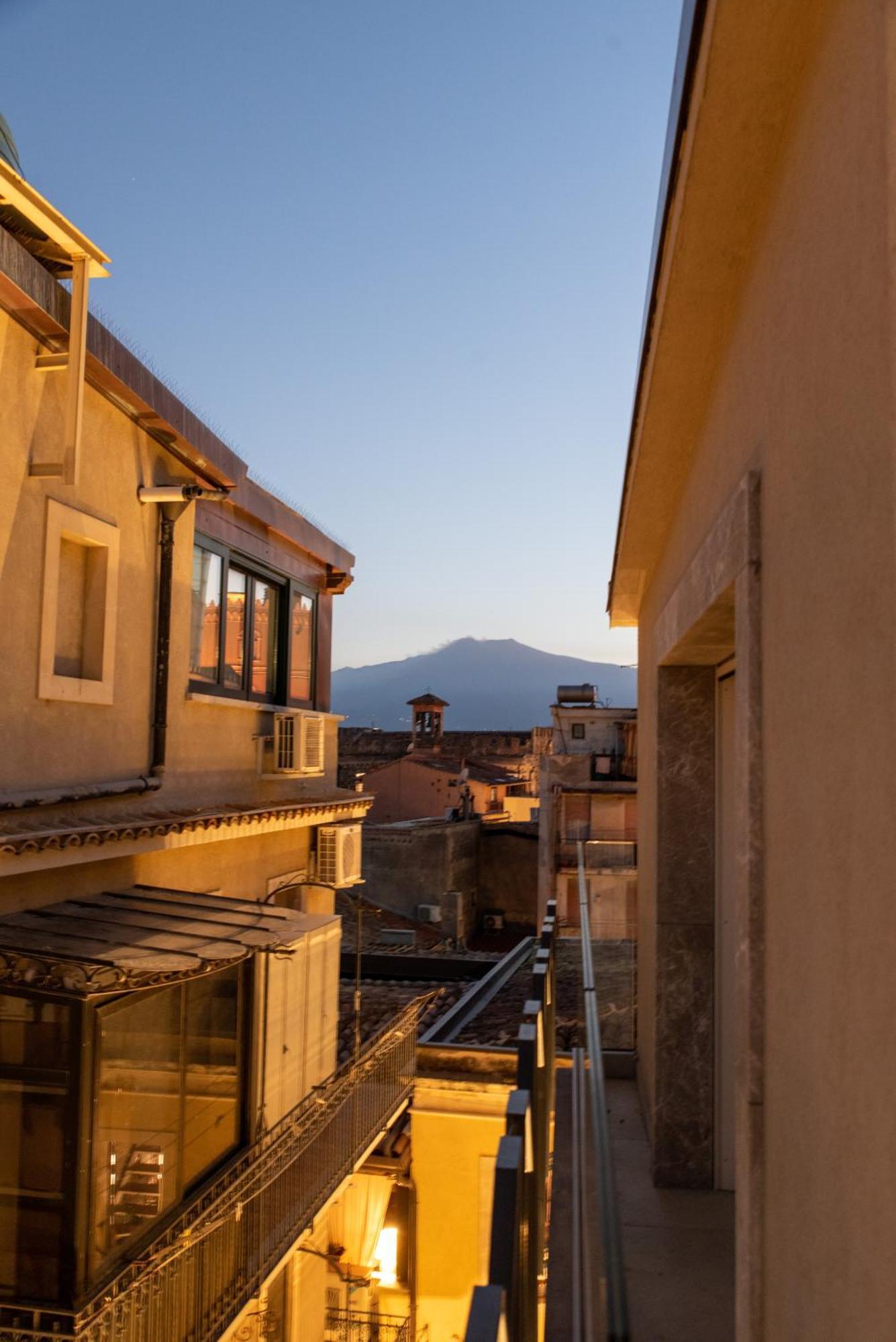 Villa D'Orville Luxury Suites Таормина Экстерьер фото